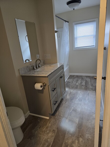 New bath - 301 6th St SW