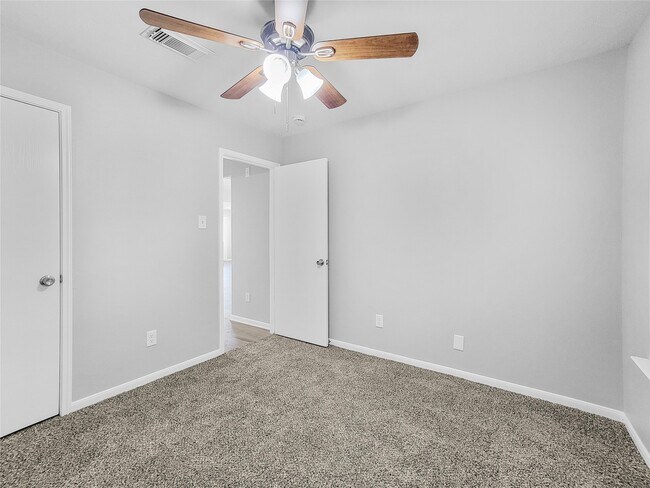 Building Photo - 5007 Steel Meadows Ln