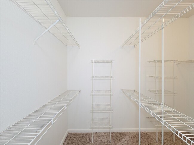 Building Photo - 1330 Old Spanish Trl