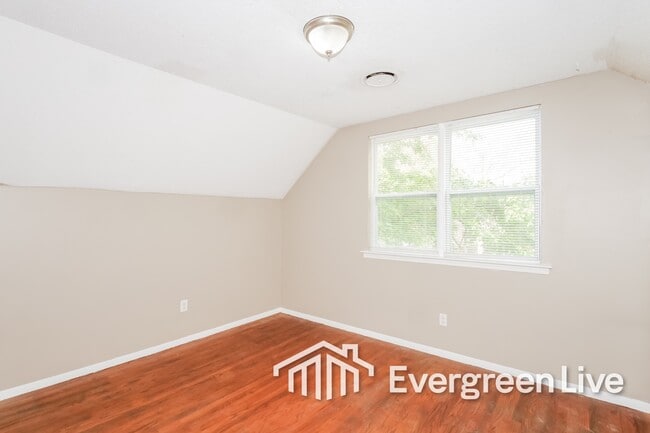 Building Photo - 8883 Whitworth St