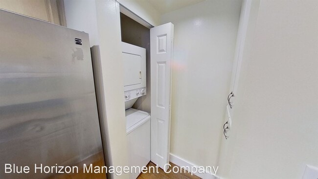 Building Photo - 2 br, 2 bath House - 1230 Franciscan Court #1