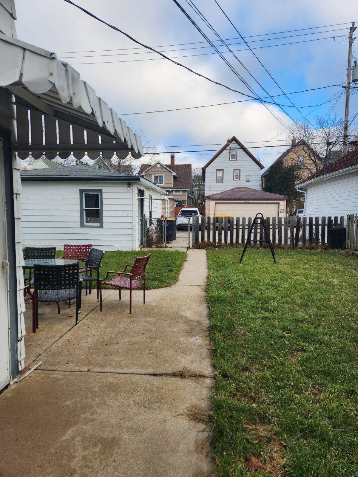 Parking - 1206 S 73rd St