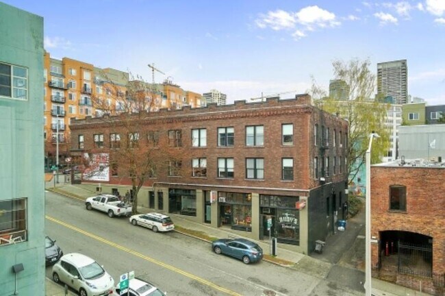 Building Photo - 1 bedroom in Seattle WA 98121