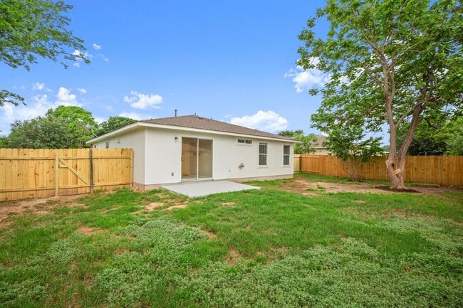 Building Photo - 108 Grant Way