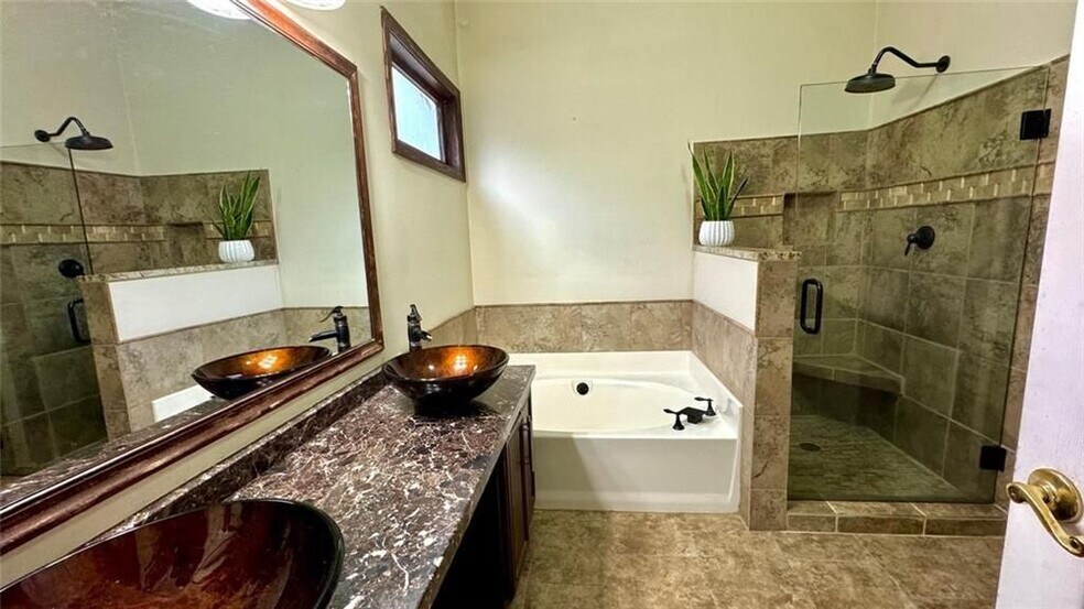 Building Photo - 4361 Windmoor Dr NW