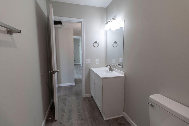 Building Photo - 3408 Balboa Ln