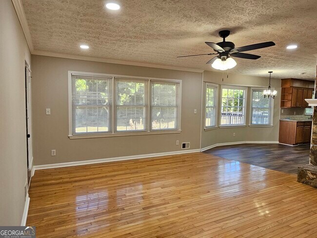 Building Photo - 683 Ginger Cake Rd