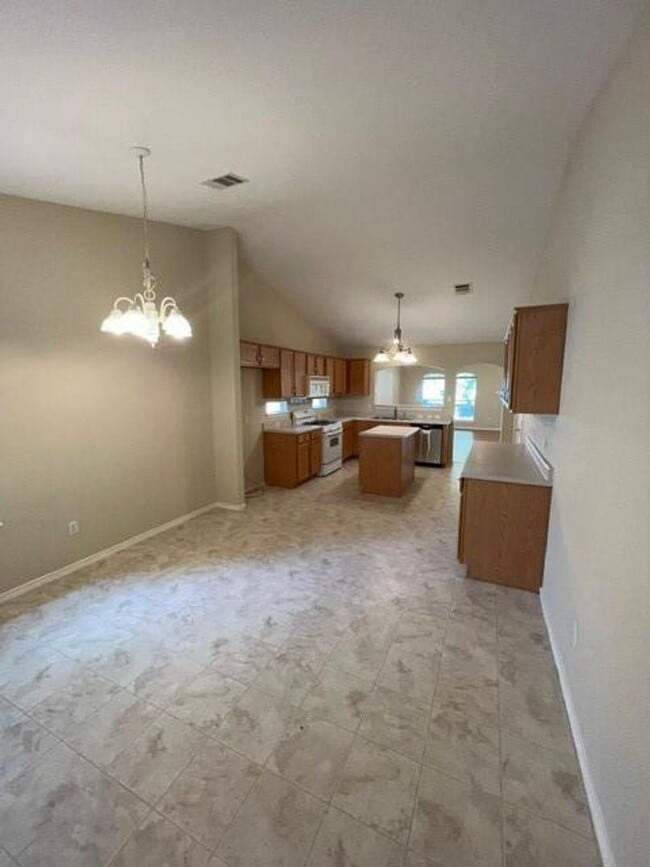 Building Photo - Cedar Park Towncenter / One Story / 4 bedrooms / Leander ISD