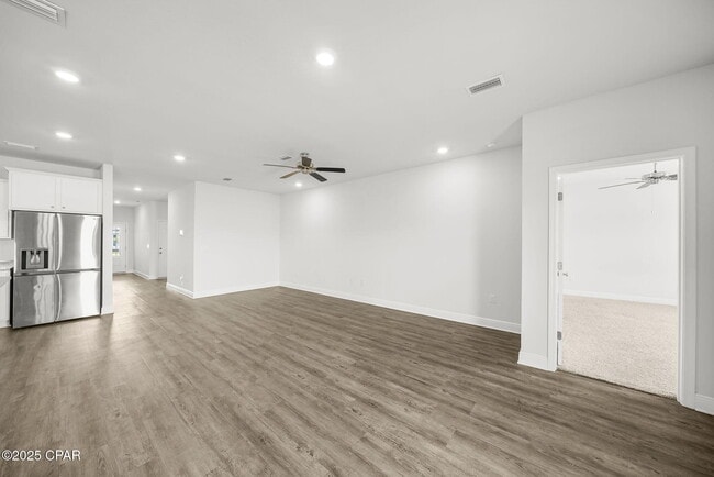 Building Photo - 464 Eagle Lake Wy