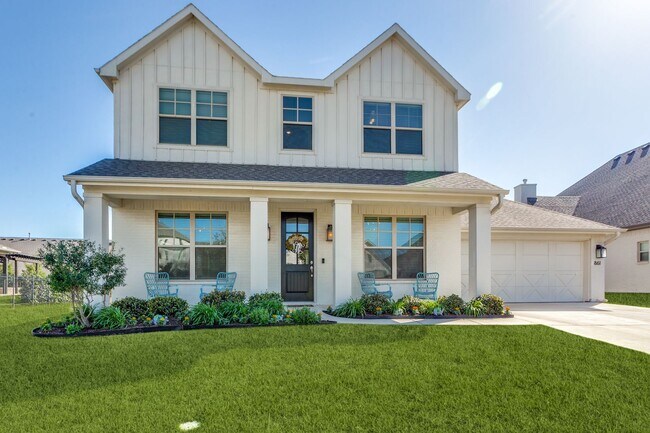 Building Photo - COMING SOON | Luxury Modern Farmhouse | 4 Bed / 3.5 Bath | Aledo ISD | Pet Friendly