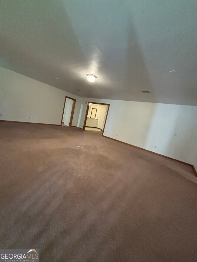 Building Photo - 45 Grandview Ct