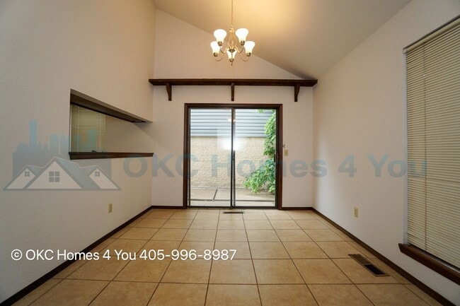 Building Photo - 5915 Fox Run Way