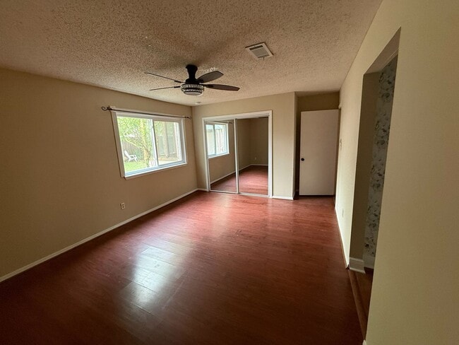 Building Photo - Freshly updated 4/2 in the heart of Spring, TX
