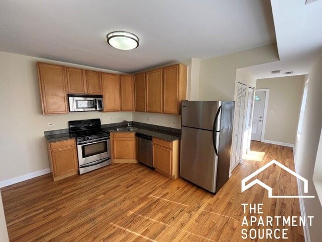 Building Photo - 4606 N Monticello Ave