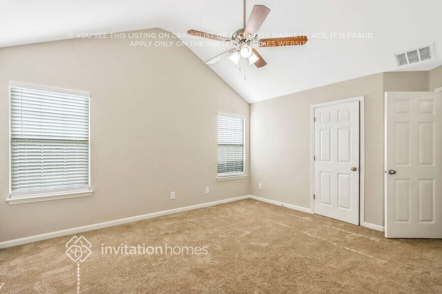 Building Photo - 3823 Landgraf Cove