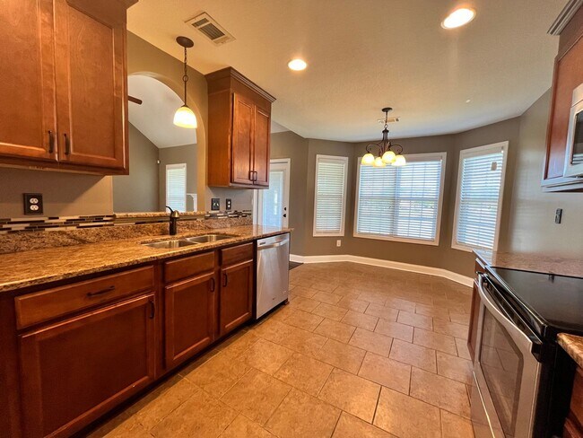 Building Photo - 114 Berkley Cir