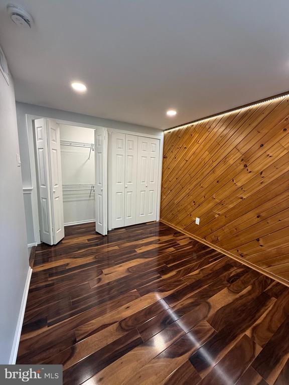 Building Photo - 46 Woodbine Ct