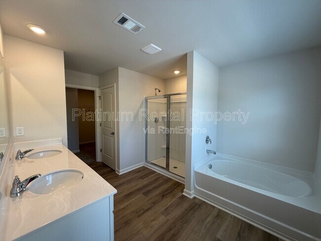 Building Photo - 54 Rustin Rdg