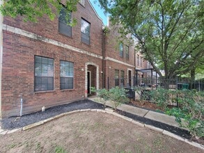 Building Photo - 1414 Emancipation Ave