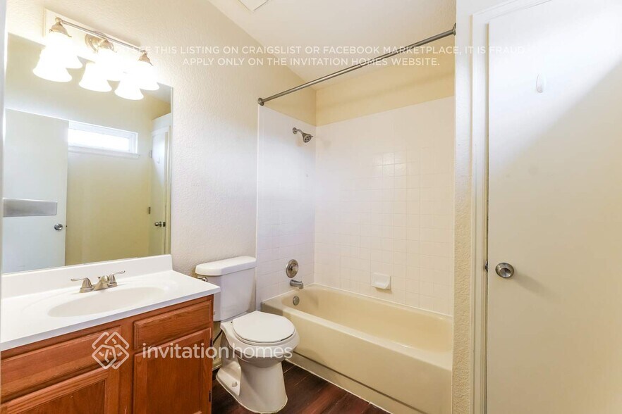 Building Photo - 2840 Warrenton Way