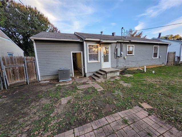 Building Photo - 1508 Connally Terrace