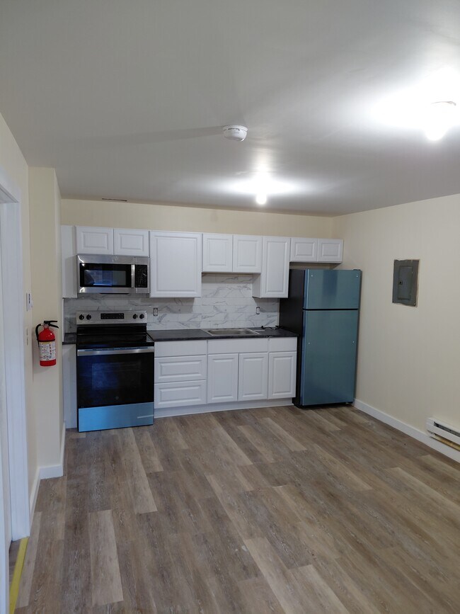 Building Photo - Fox & Main Apartments