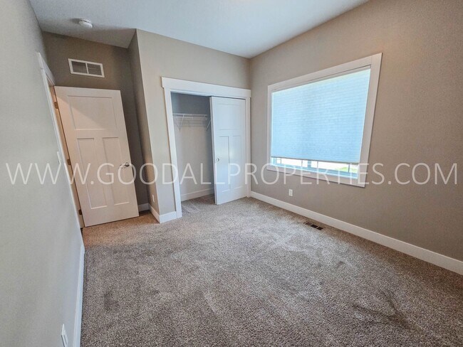 Building Photo - 16656 Wilden Dr