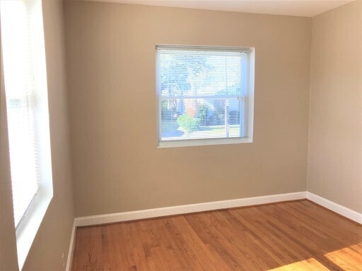 Building Photo - 523 Martin St