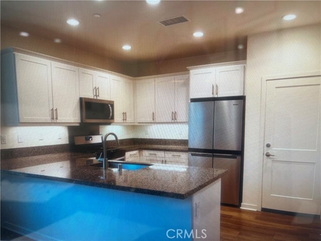 Building Photo - 606 Granite St