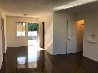 Building Photo - 13744 Burbank Blvd