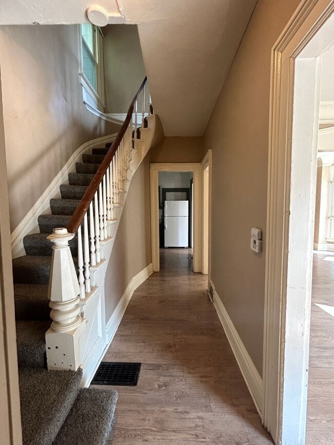 Building Photo - 3 Bedroom 1.5 bath home in Davenport