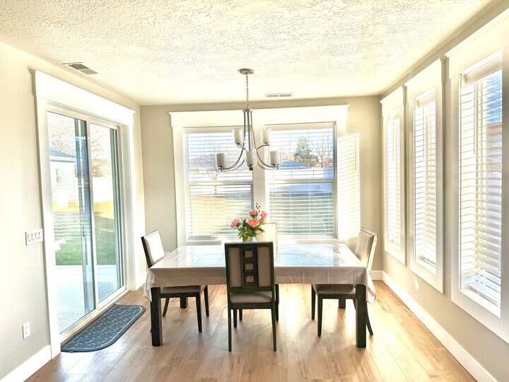 Building Photo - 12100 W Hollandale Dr