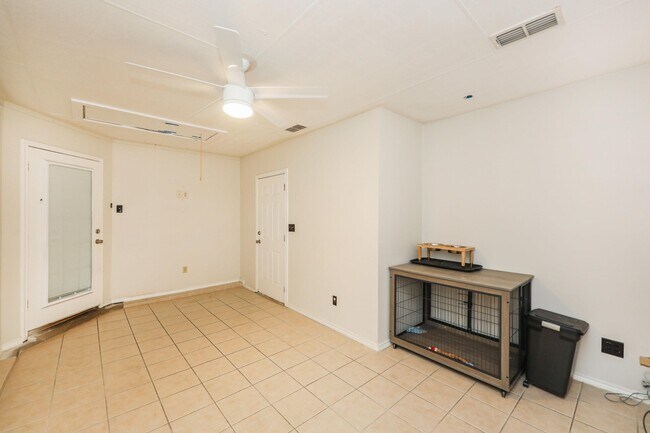 Building Photo - 9001 Taiga Ct