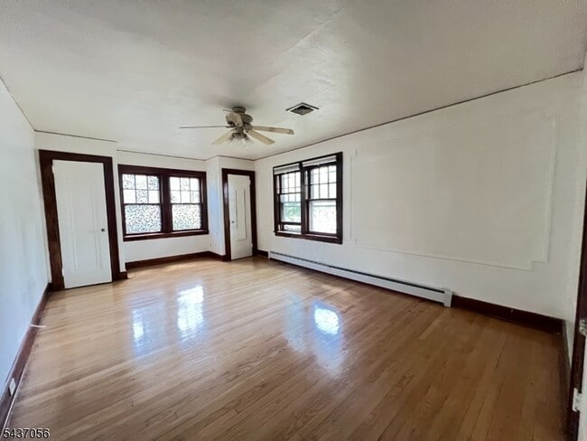 Building Photo - 325 Bogert Ave