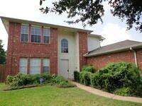 Building Photo - 1043 Leadenhall Cir