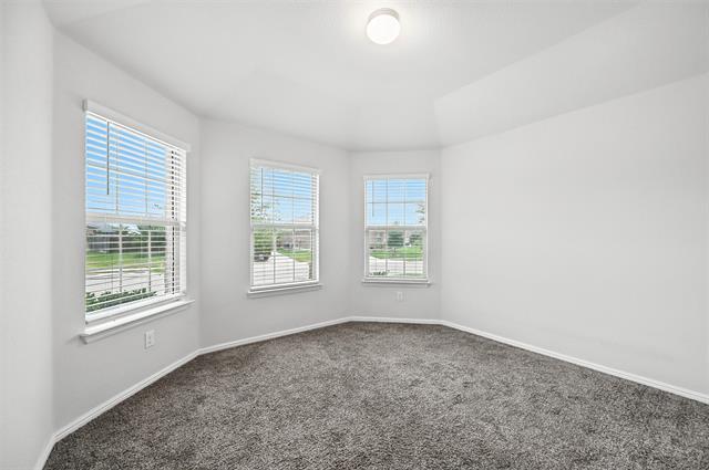 Building Photo - 516 Foxhunter St