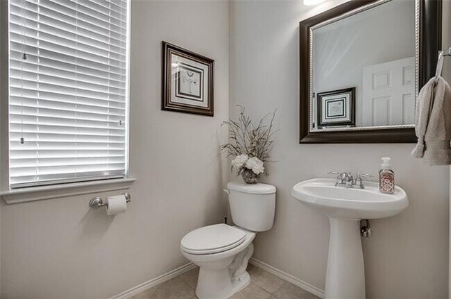 Building Photo - 5117 Sweetgum Ct