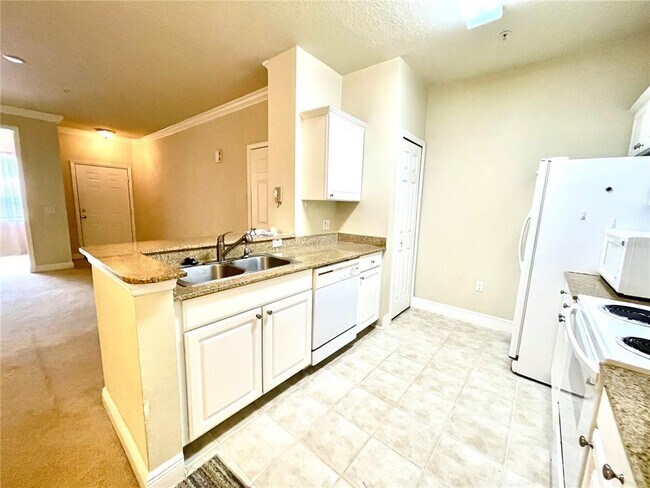 Building Photo - 303 Southern Pecan Cir