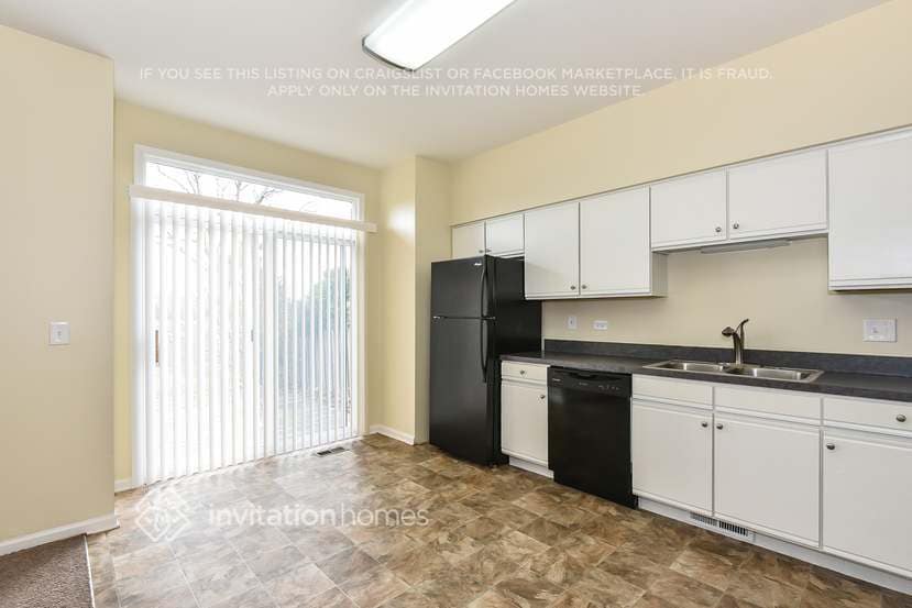 Building Photo - 2810 Sun Valley Dr