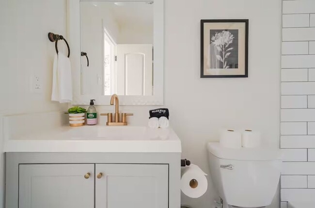 Building Photo - 1912 Arbor St