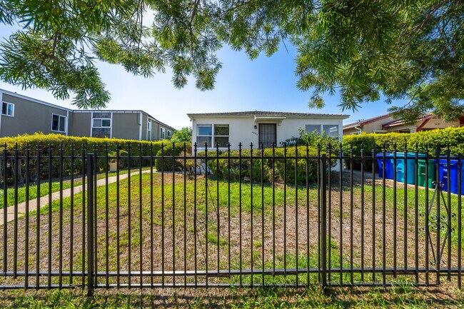 Building Photo - 3626 Highland Ave