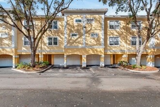 Building Photo - Immaculately updated 3/2.5 Three-Story Maitland Condo in Visconti!