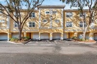 Building Photo - Immaculately updated 3/2.5 Three-Story Maitland Condo in Visconti!