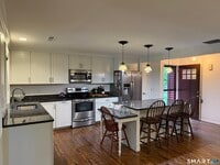 Building Photo - 139 Hollister Way N