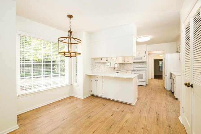 Building Photo - 7670 McHenry Cir E