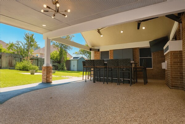 Building Photo - 15427 Bay Tree Landing
