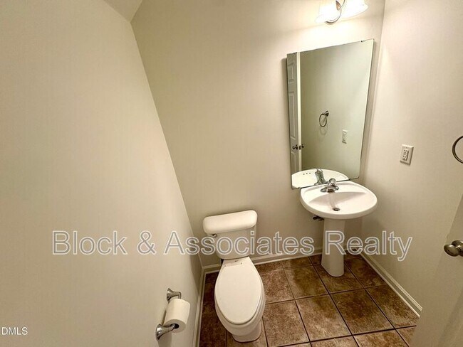 Building Photo - 255-E Plaza Dr.