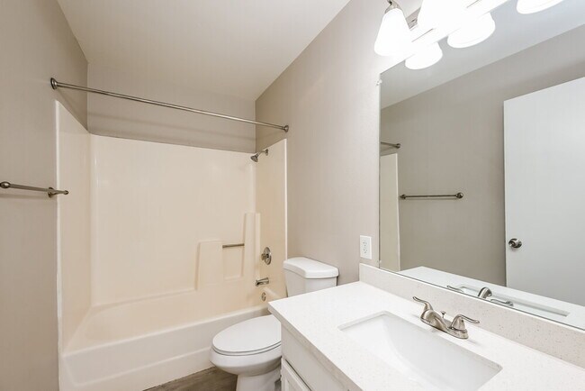 Building Photo - 224 Jon Belger Dr