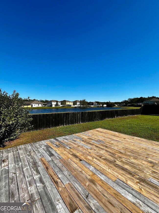 Building Photo - 125 Walnut Wy