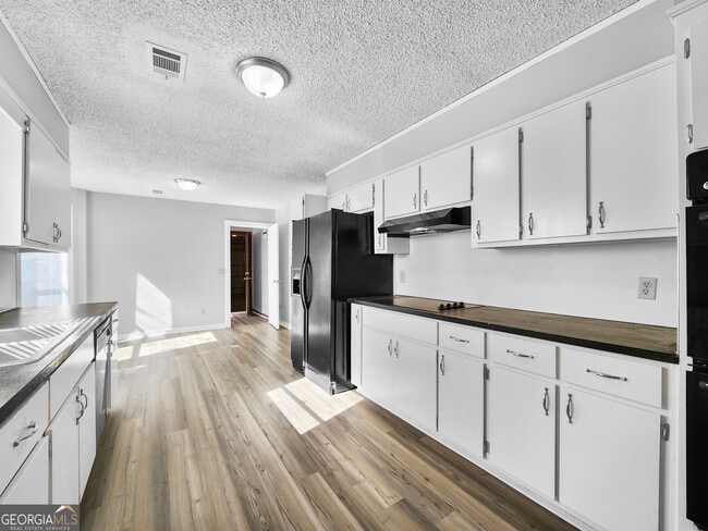 Building Photo - 1552 Golf Link Dr